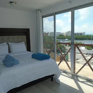  Apartment Casa Linda Isla Loft- Ocean View- Shared Pool